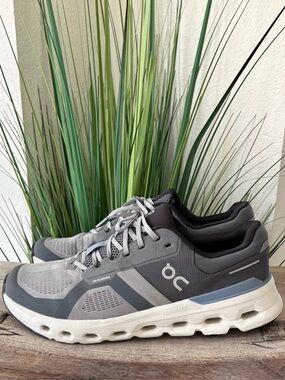 On Cloudrunner 2 Alloy Chanbray Running Shoes